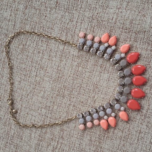 J Crew Coral Orange melon taupe ombre fan statement necklace - Picture 3 of 9